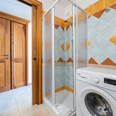 Ginestre 13 アパート Is Molas